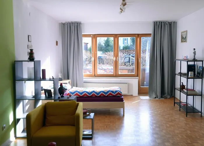 Hindenburg Str Apartments