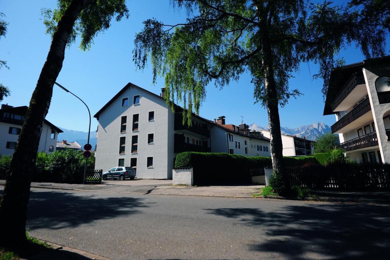 Hindenburg Str Apartment *